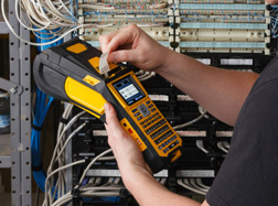 M610 Handheld Label Printer